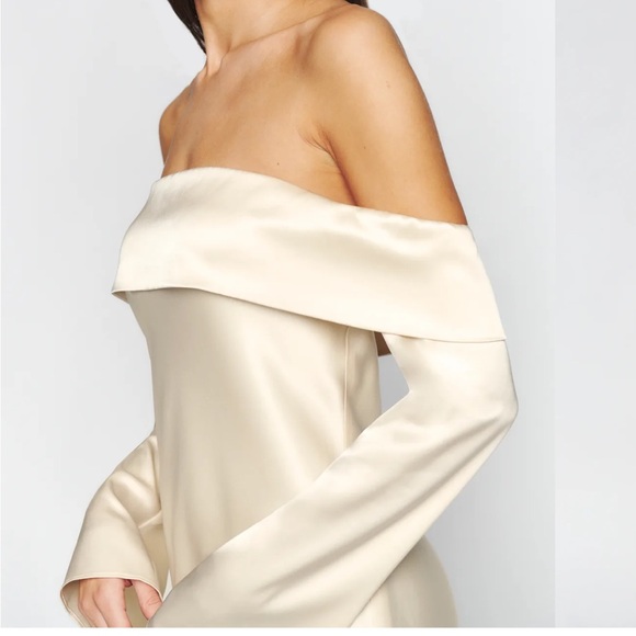 Reformation maves satin dress L NWT - Picture 3 of 5